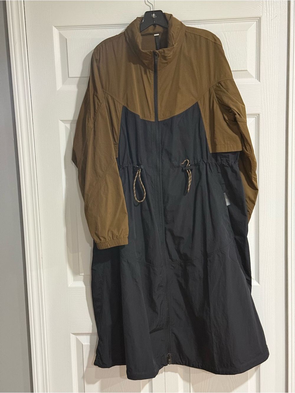 Women’s Two-Tone Long Windbreaker Jacket - Brown & Black